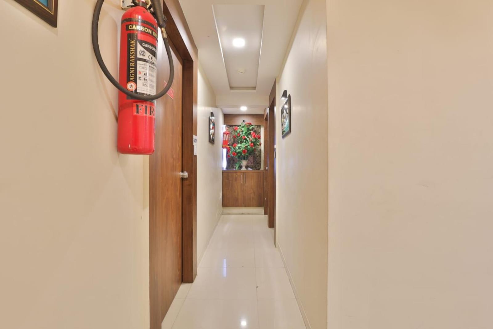 Hotel Rest Inn Gandhinagar Exterior foto